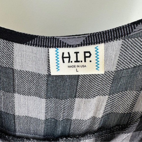 H.I.P. Women’s Surplice Buffalo Checkered Draped Tank Top Size Large - Picture 5 of 8